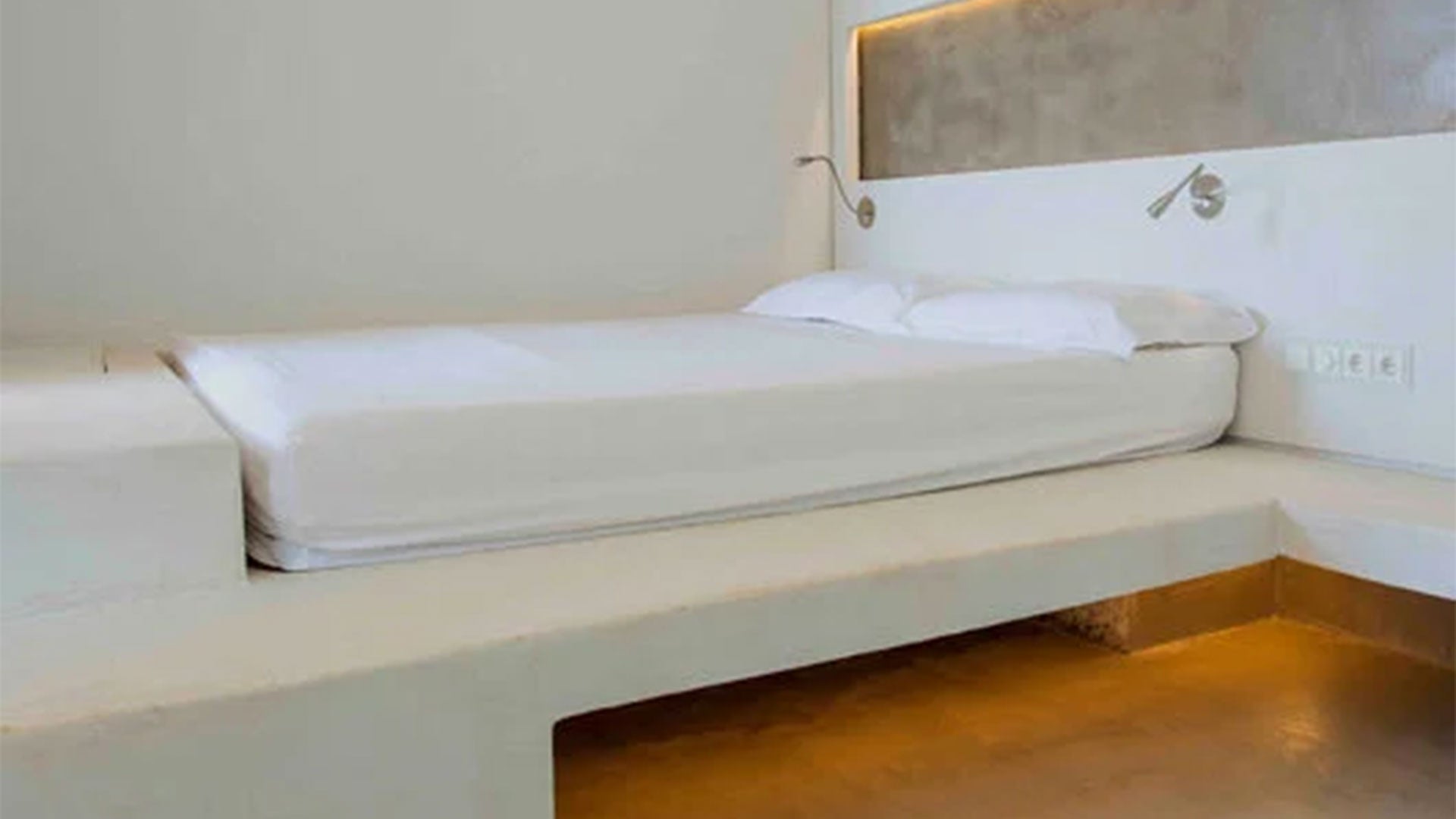 Χτιστά κρεβάτια: Πώς φτιάχνονται και τι στρώμα παίρνουν